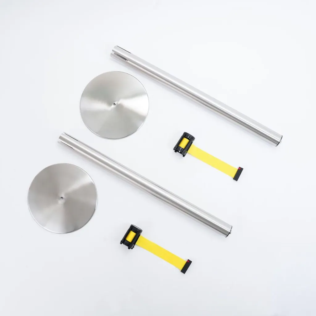 Poteaux de guidage acier brossé avec sangle jaune kit démonté professionnel TELNALINE