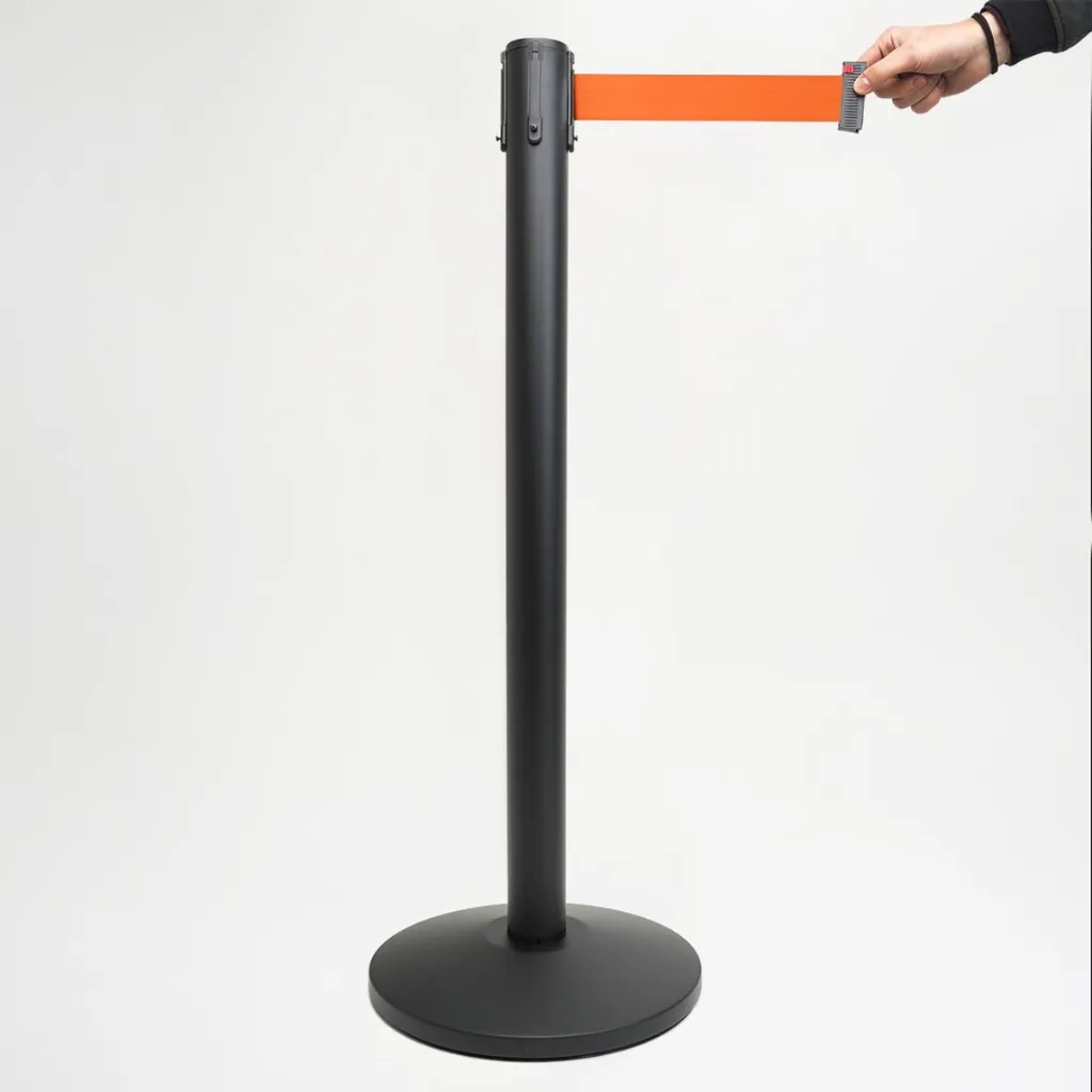 Poteau de guidage noir mat avec sangle orange et base conique professionnelle TELNALINE