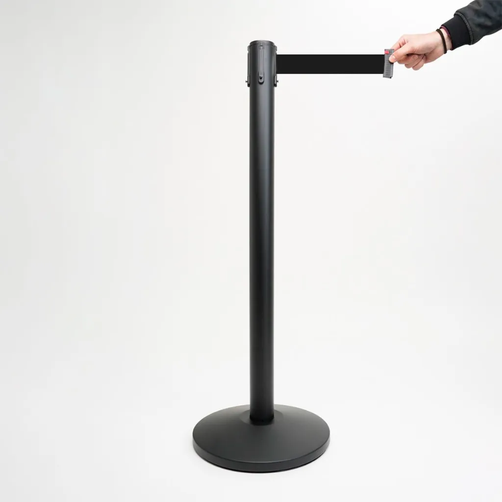 Poteau de guidage noir mat avec sangle noire et base conique TELNALINE