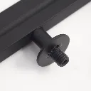 Détail de la vis de fixation du porte-affiche A4 vertical noir pour poteau à corde élastique TELNALINE