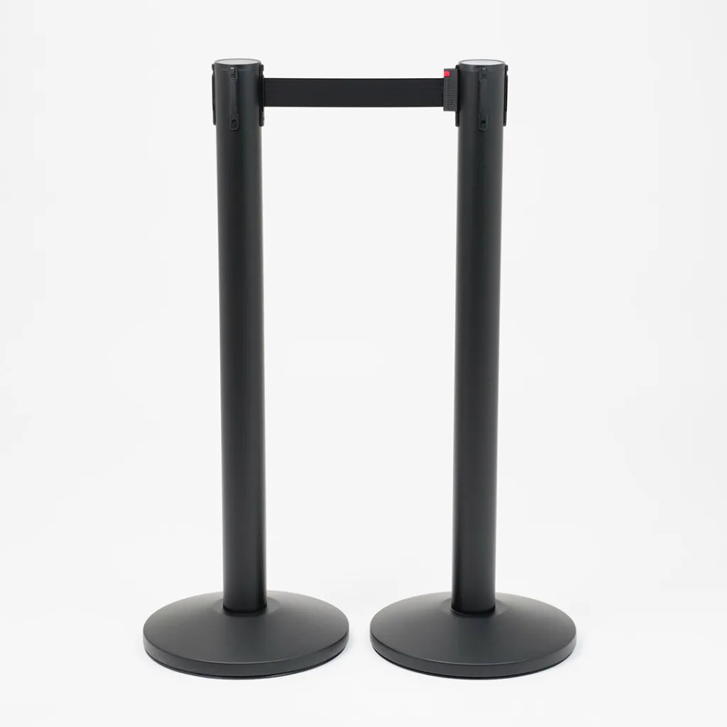 Paire de poteaux de guidage noirs reliés par une sangle noire 5 mètres TELNALINE