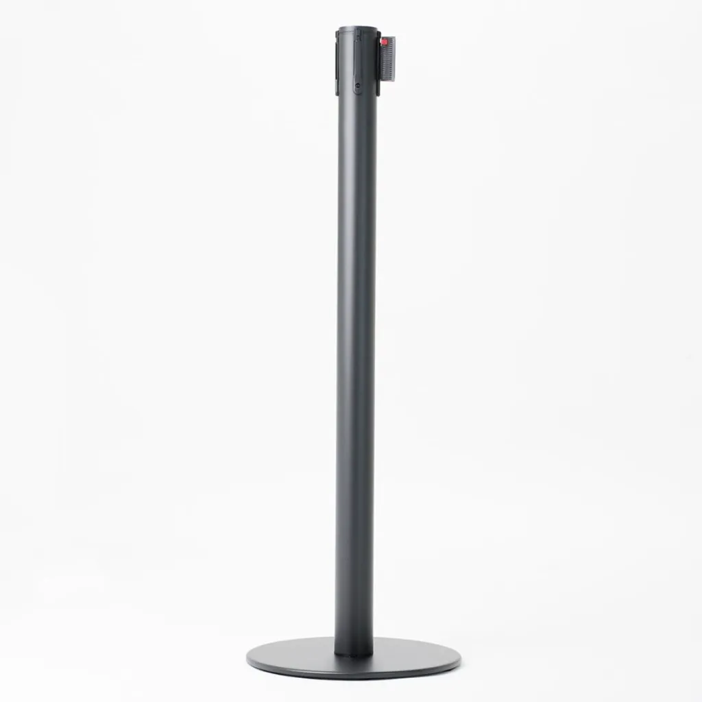 poteaux-guidage-noir-sangle-retractile.webp